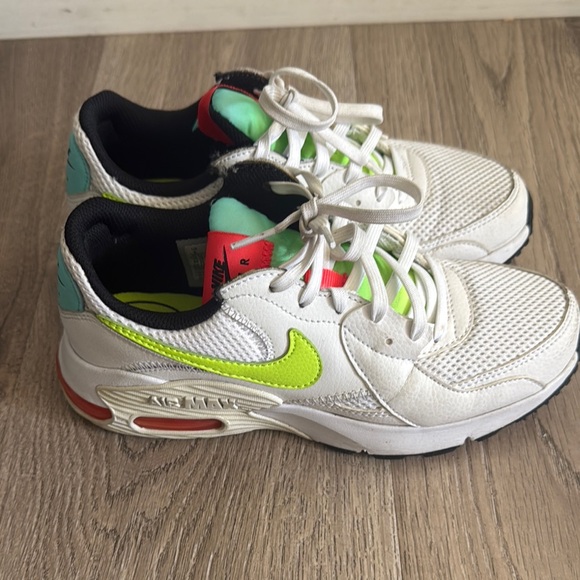 Women Nike Air Max 90 - White Volt - Picture 1 of 7